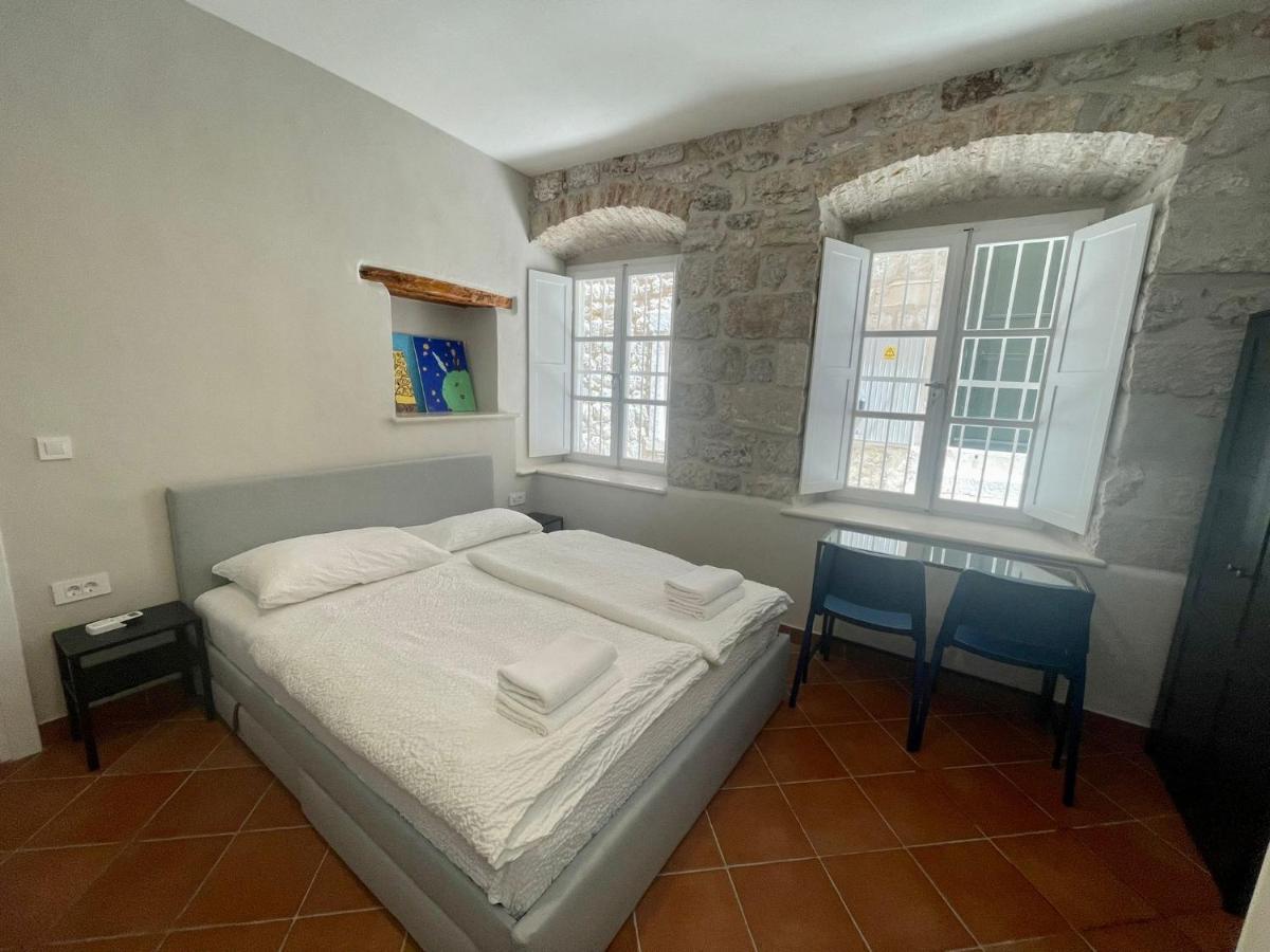 Dominium Premium Location Suites Ragusa Esterno foto