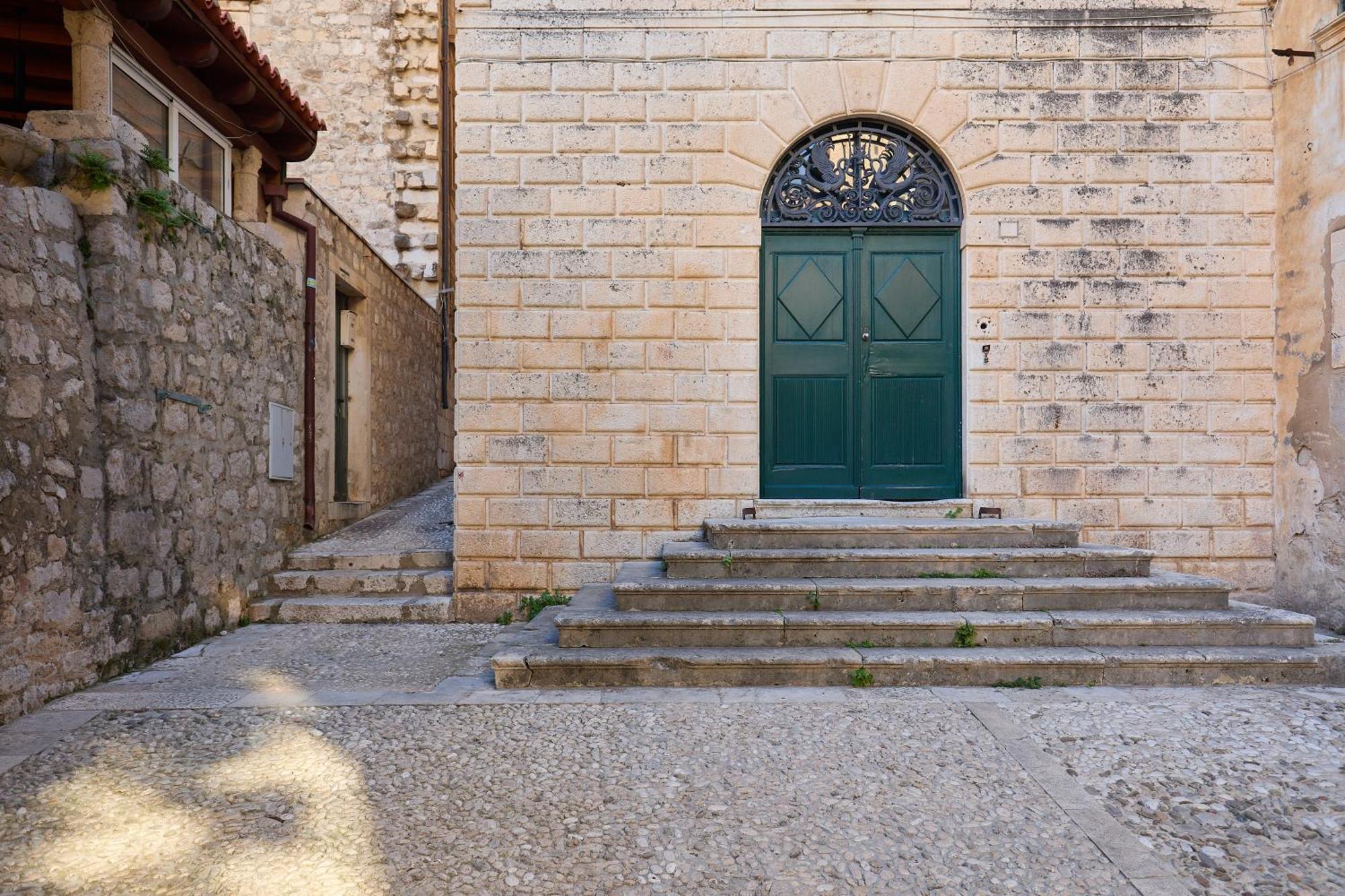 Dominium Premium Location Suites Ragusa Esterno foto
